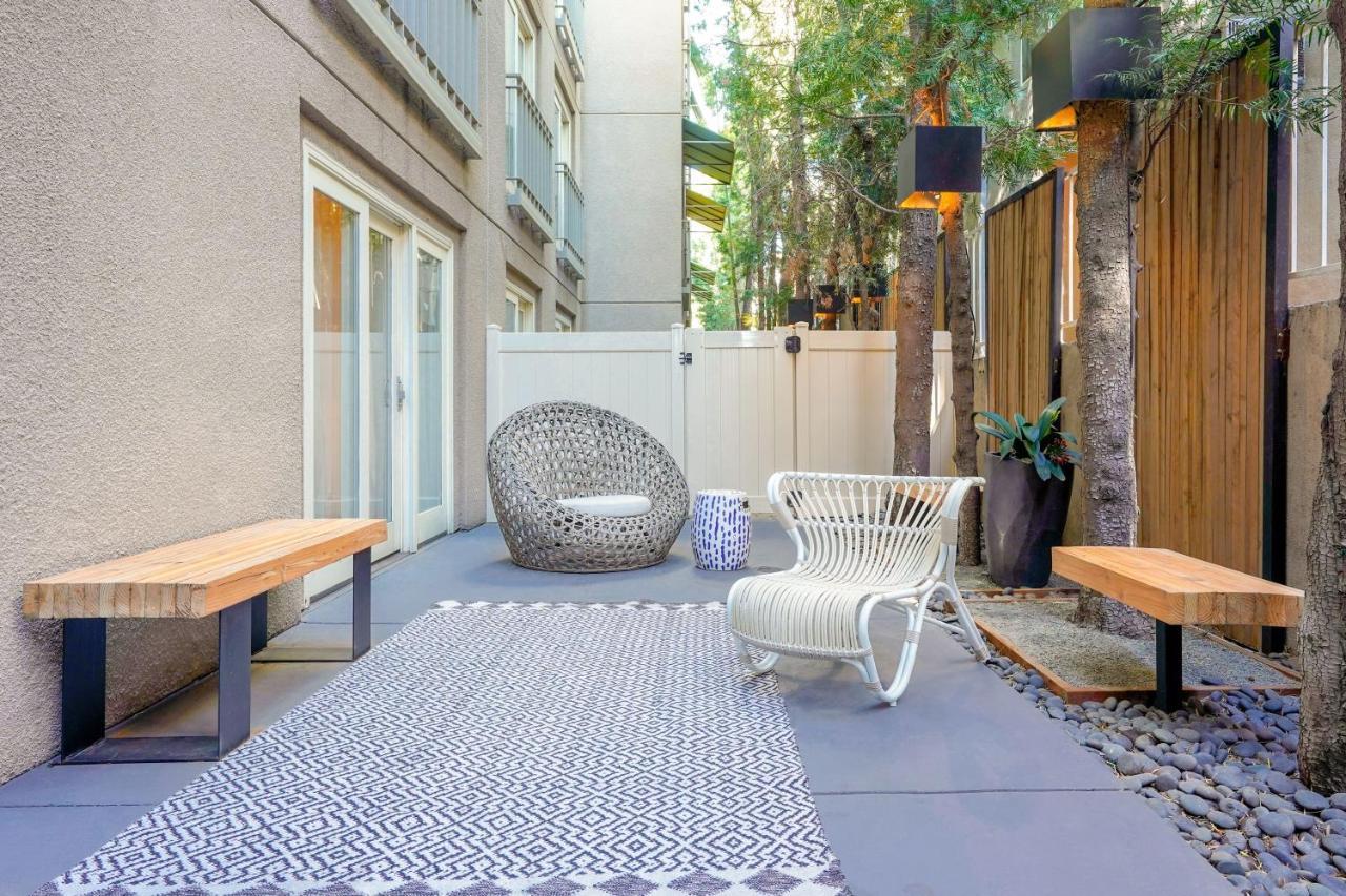 Hotel Amarano Burbank-Hollywood Екстериор снимка