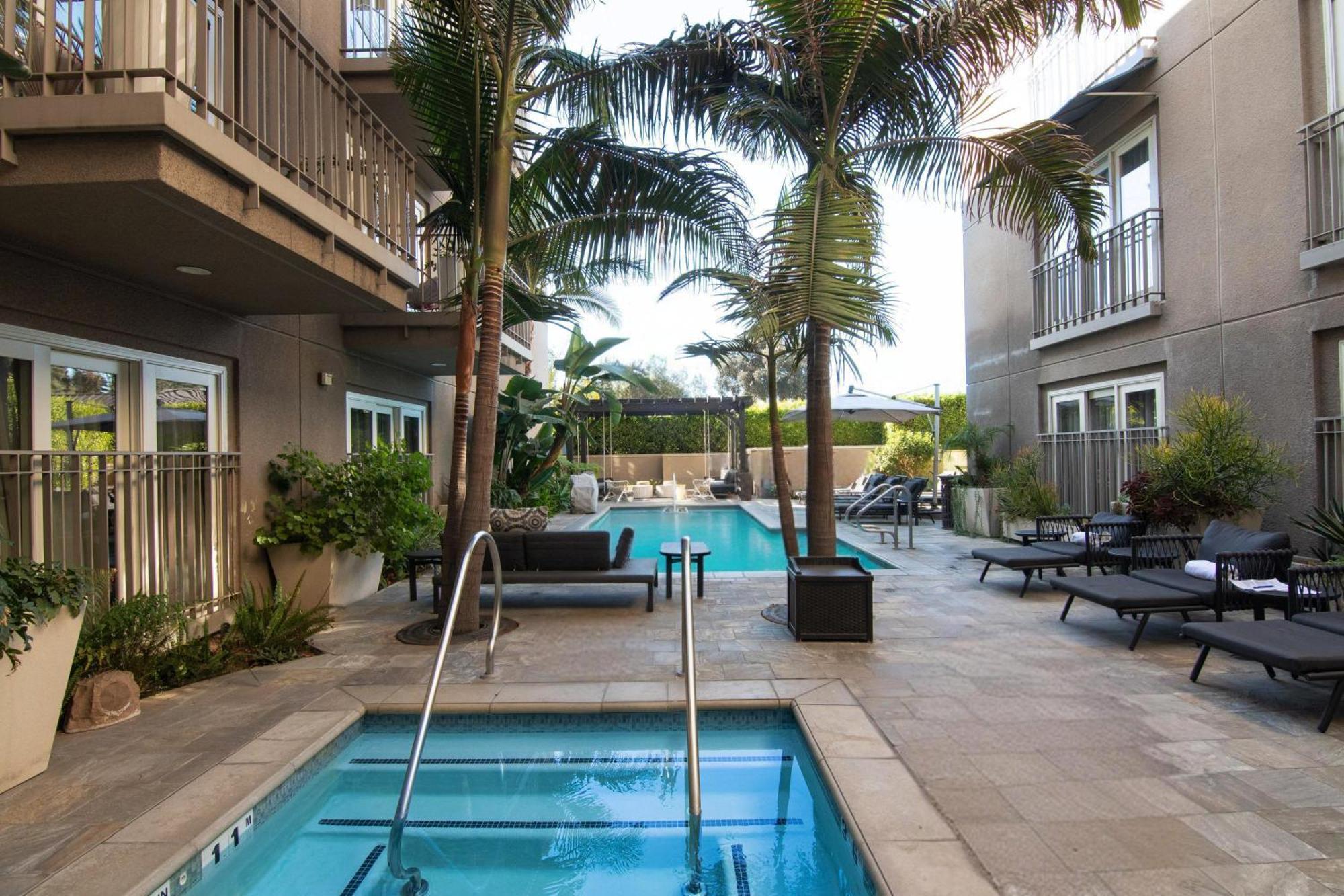 Hotel Amarano Burbank-Hollywood Екстериор снимка